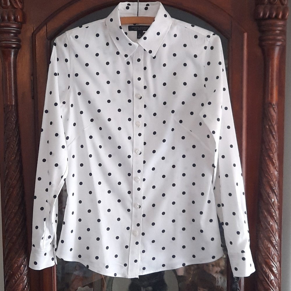 Banana Republic white fitted shirt